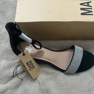 NEW MADDEN NYC ILLIE CITY SANDAL BLACK RHINESTONE HEELS Women's 8.5